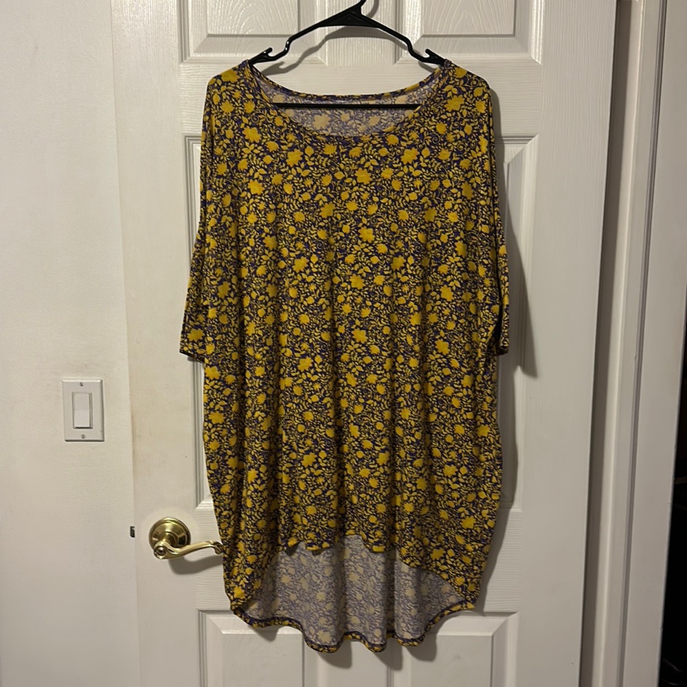 LuLaRoe T-shirt XL